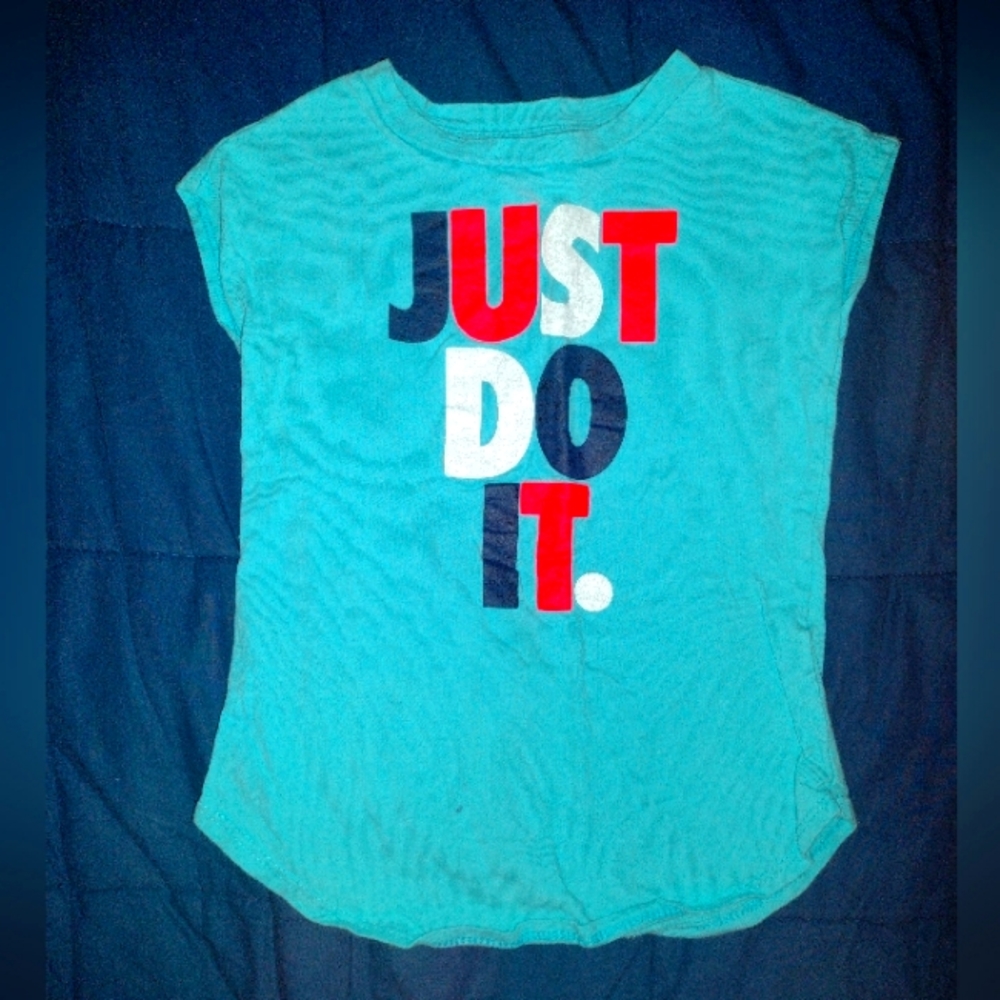 Nike Girl's Just Do It Shirt Size 4T